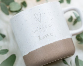 Steingut Tasse aus Keramik mit Lasergravur Coffee LOVE Herz oder Morning Coffee 360ml