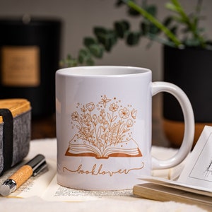 Personalized white ceramic mug "Booklover" with desired name, gift for book lovers