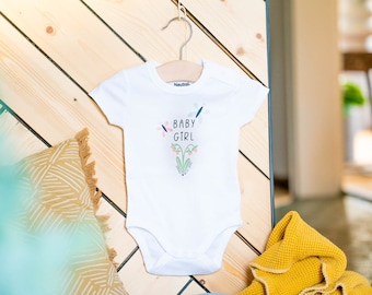 Babybody Baby Bodysuit Bio Organic weiß  Baby girl, Blume und Schmetterlinge, optional Lätzchen