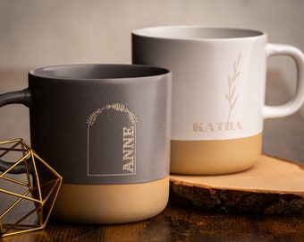 Stoneware ceramic mug with laser-engraved floral design and your desired name in white or grey, 360ml