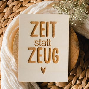 Holzkarte als Geschenk "Zeit statt Zeug" / Gutscheinkarte