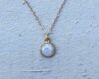 14k Gold Dainty Moonstone Necklace