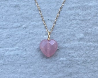 14k gold dainty rose quartz heart necklace