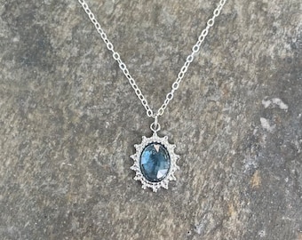 Teal moss kyanite vintage sterling silver necklace