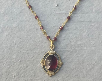 Vintage garnet necklace