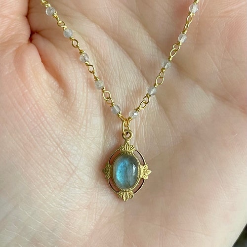 collier vintage en labradorite