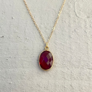 14k gold garnet oval pendant necklace