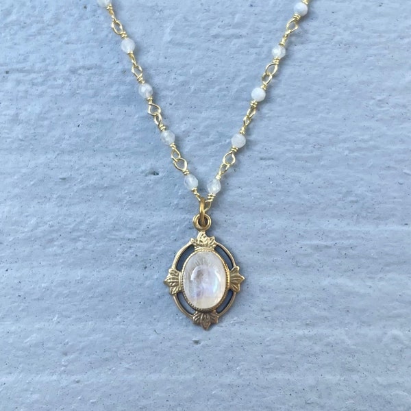 Vintage moonstone necklace