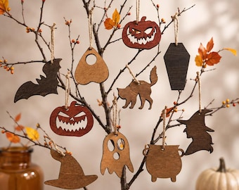 Set van 10 houten Halloween-decoraties | Hangende Halloween-boomversieringen | Natuurlijke houtnerf | Decoratie in herfstkleuren | Herfstsfeer