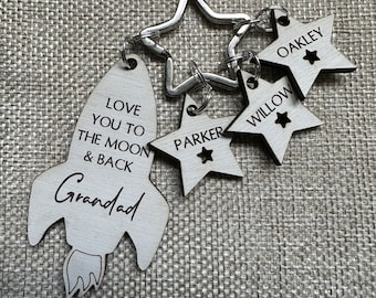 Llavero para abuelo / Te amo hasta la luna y más allá Llavero personalizado / Regalo del Día del Padre / Regalo para el abuelo / Regalo para el abuelo / Llavero para abuelo