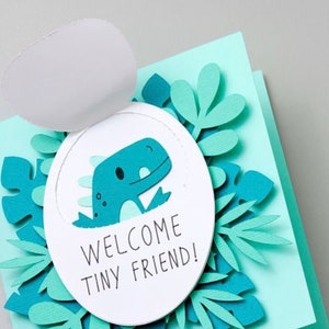 Carte bébé dinosaure | Nouveaux voeux de bébé | Message de bienvenue pour bébé dinosaure | Jolie carte de bébé nouveau-né | Carte d'attente de bébé