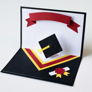 carte personnalisée pour casquette et robe de fin d'études | Cadeau pour les diplômés | Carte pour les seniors diplômés| Faire-part de fête | Carte pop-up remise des diplômes