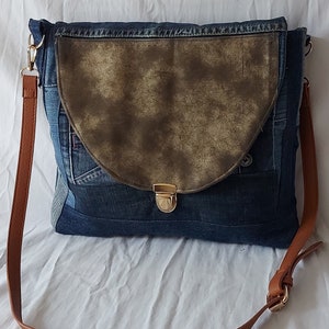 Sac à main femme bandoulière denim recyclé, nappe dorée recyclée, boucle cartable