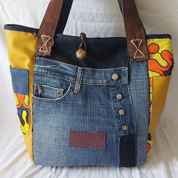 sac cabas femme en jeans recyclés, tissu wax et similicuir jaune colorés, anses cuir-jeans