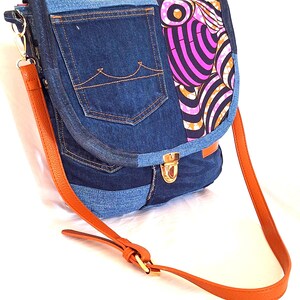 sac en bandoulière en jeans recyclé wax africain rose, fermeture cartable
