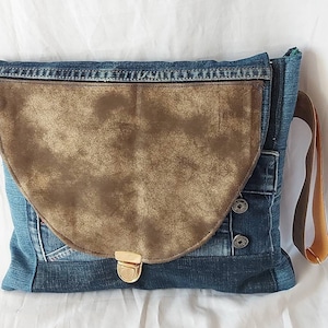 Sac à main pochette femme denim recyclé, nappe dorée recyclée, boucle cartable