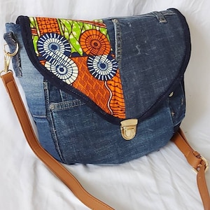 sac en bandoulière en jeans recyclé wax orange, fermeture cartable