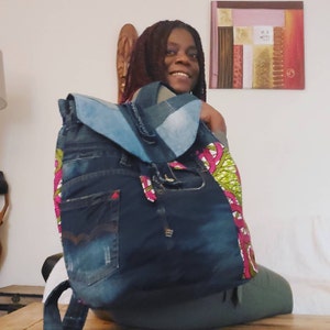 Sac à dos en jeans recyclés fait main, wax  africain fleuri