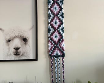 Friendship Bracelet 1 Wall Hanging, Crochet Pattern