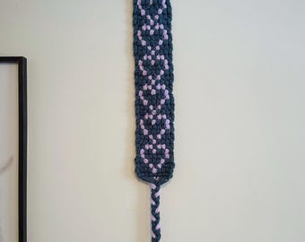 Friendship Bracelet 2 Wall Hanging, Crochet Pattern