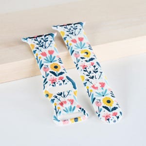 Bright Floral Pattern, Flowers Watch Band Compatible with Apple Watch Series 1-9, 38mm, 40mm, 41mm, 42mm, 44mm, 45mm, 49mm, SE, SE2, Ultra 2