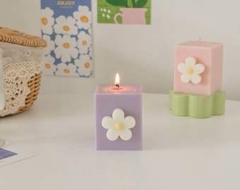 Daisy Soy Wax Candle / Bright Home Decor / Pastel Aesthetic Decor / Cute Candles