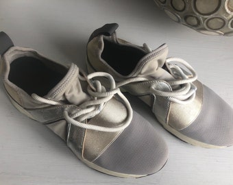 carvela shoes greece