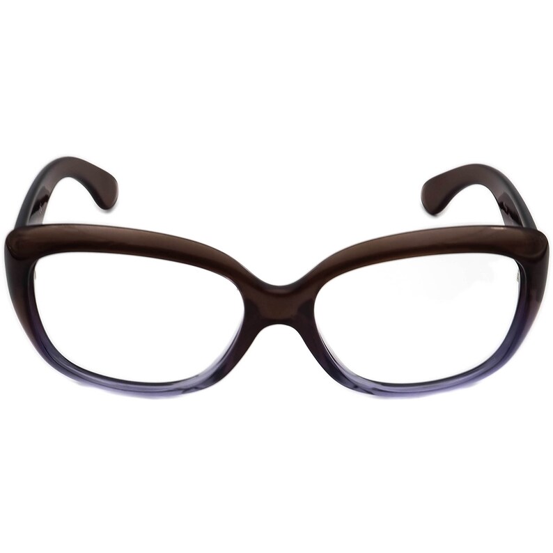 K&ouml;nnte beinhalten: Eine braune Cat-Eye-Brille mit klaren Gl&auml;sern und einem violetten Farbverlauf am unteren Rand.