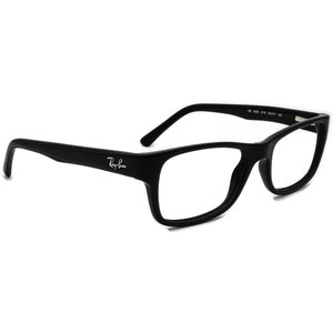 Puede incluir: Gafas rectangulares de montura negra con la marca Ray-Ban en el lateral.