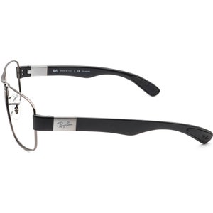 Puede incluir: Gafas de metal con montura plateada y patillas de pl&aacute;stico negro. Las patillas est&aacute;n etiquetadas con "Ray-Ban" y tienen un agarre de goma texturizado. Las gafas est&aacute;n hechas en Italia.