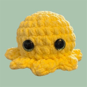 Mini crochet octopus