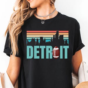 Detroit football fan t-shirt, Game day shirt, Detroit skyline shirt,Vintage Detroit football shirts, Detroiters shirt, Sports apparel