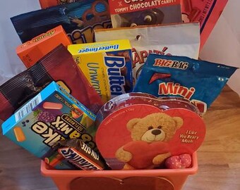 Christmas gift box for kids,  Gift basket with snacks,  Cheap Valentine box, Valentine's candy, Gift for son or daughter