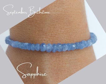 Bracelet en or délicat avec saphir, bracelet perlé en saphir bleu foncé, bijoux en or en pierre précieuse, bracelet en pierre de naissance de septembre