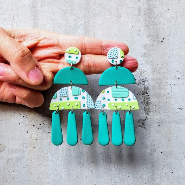 Handgemachte Polymer Clay Ohrringe | Grüne geometrische Statement Baumeln | Minimal | Grün Mint Blau | Art Deco | Moderne | Spotty | Strukturierte