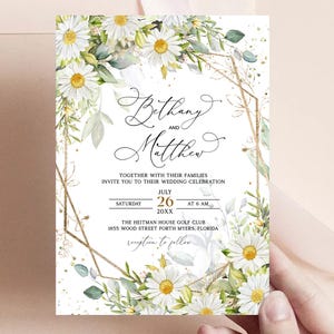 Invito di nozze con margherita, invito floreale giallo, verde oro floreale, camomilla, margherita dorata, fiori di campo Boho, floreale bianco, Cottagecore
