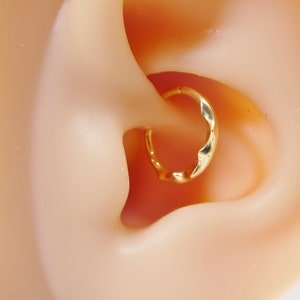 14k real solid yellow gold cartilage daith wrinkled hoop body ring piercing