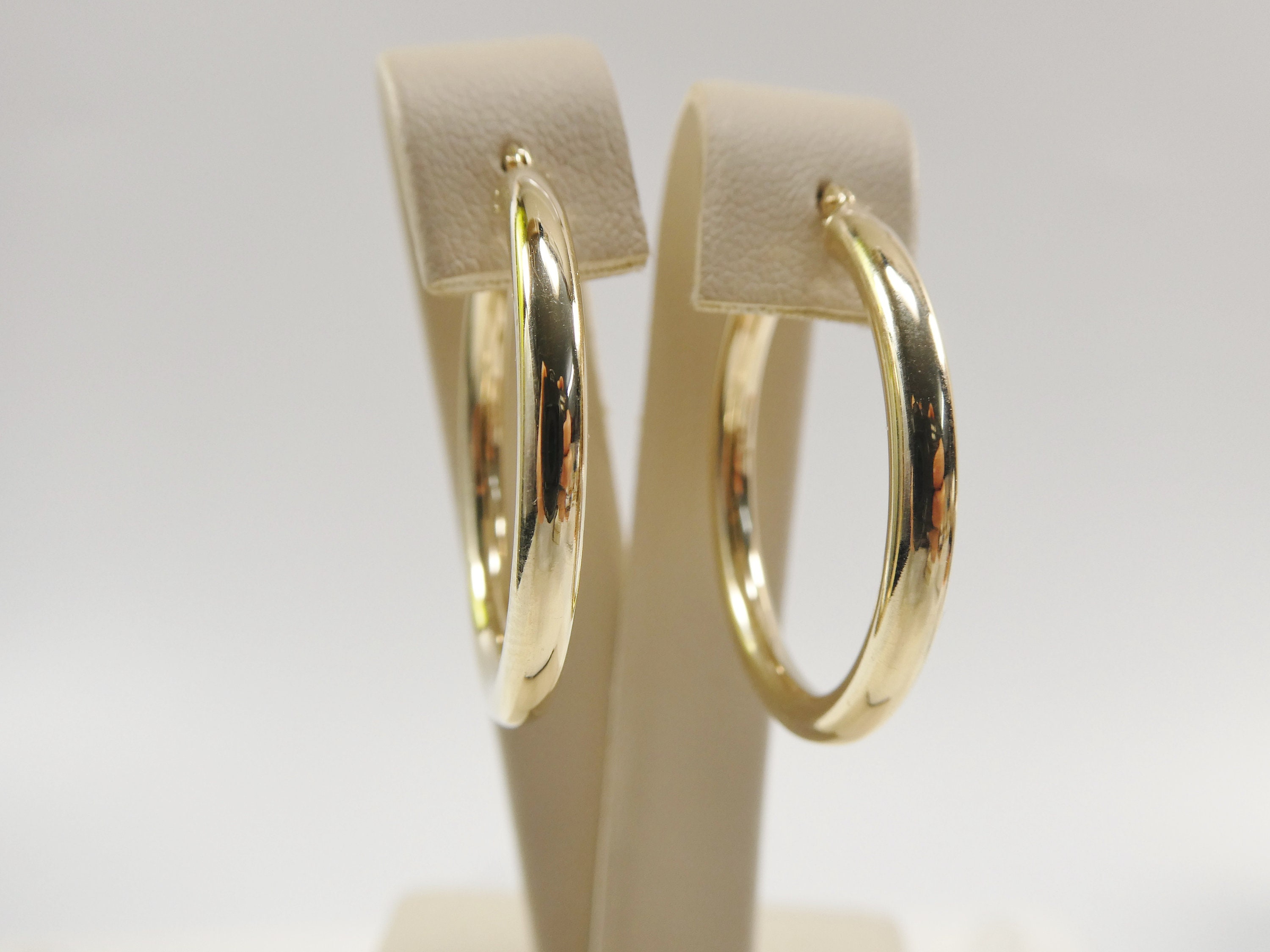 14K real solid yellow gold 3mm round hoop earrings snap closure high polish finish