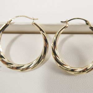 Créoles classiques en or jaune massif véritable 10 carats