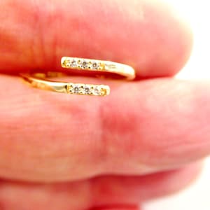 real 14k solid yellow gold women&#39;s classic micro pave setting pinky ring