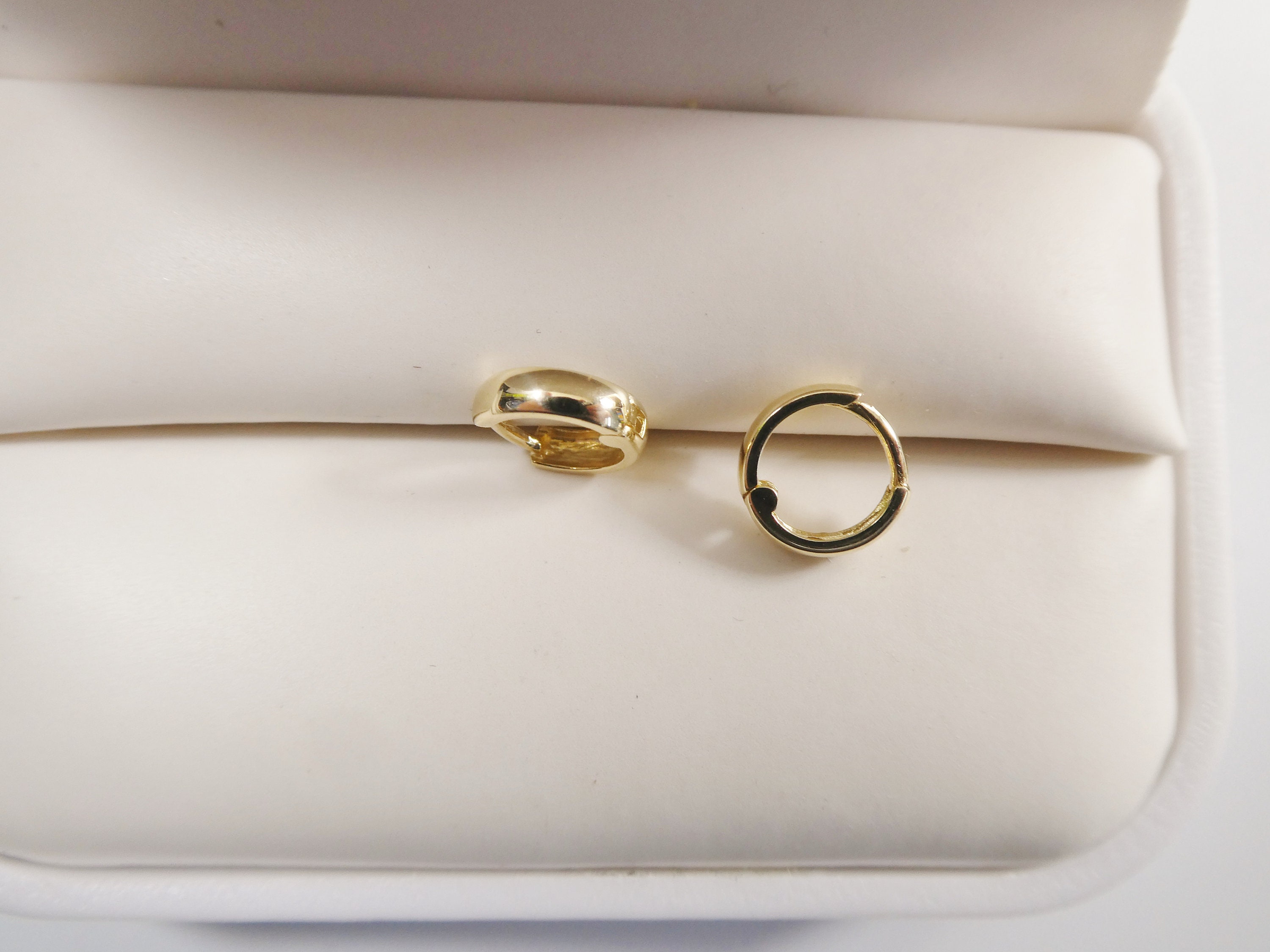 Orecchini Milly Carnivora Oro Giallo, Diamanti E Lacca