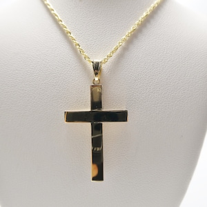 Collier pendentif croix et peignoir en or jaune massif 14 carats de très haute qualité polie