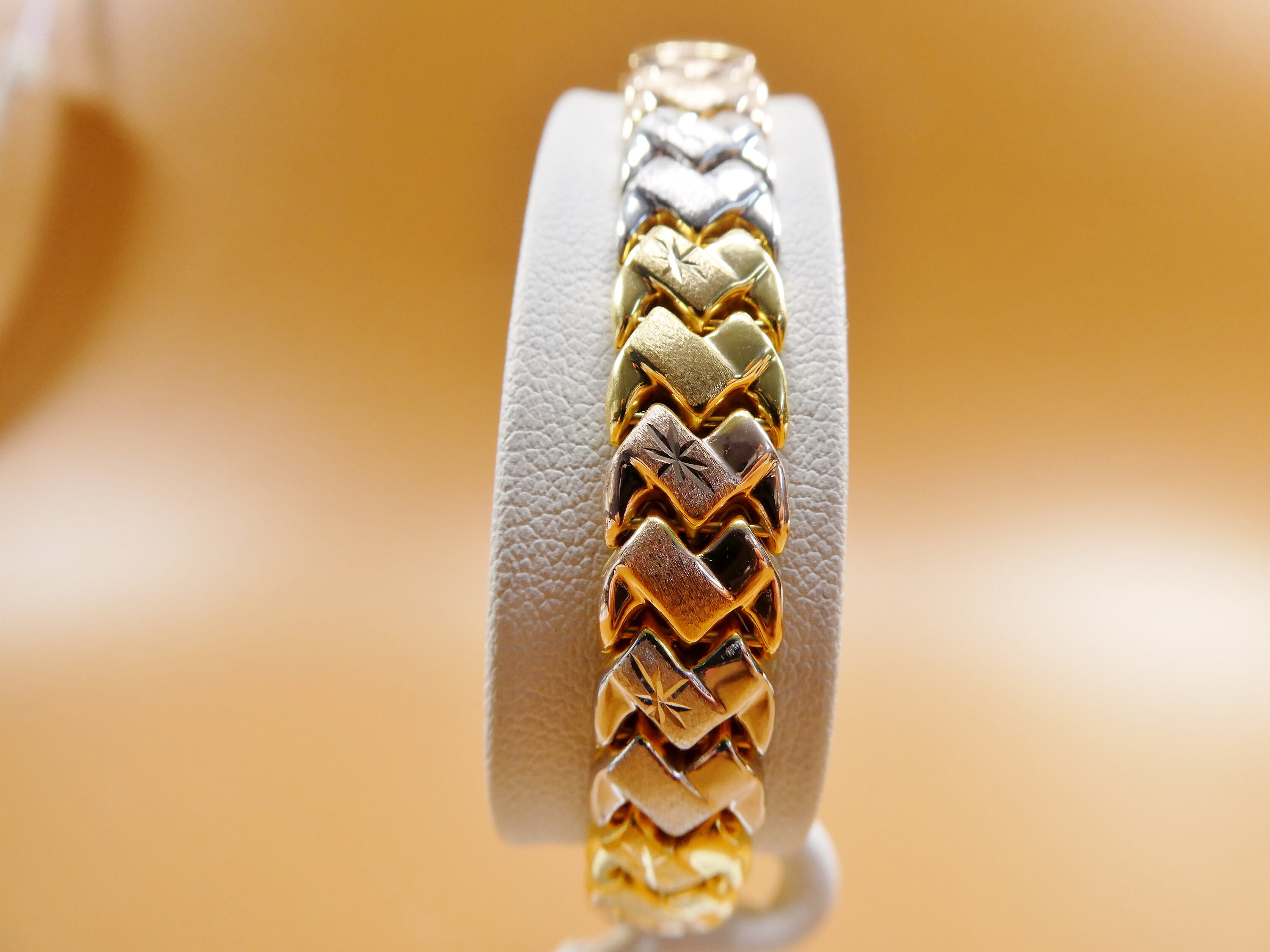 8 Inch Basket STAMPATO Bracelet Tri Color Tone 14k Yellow