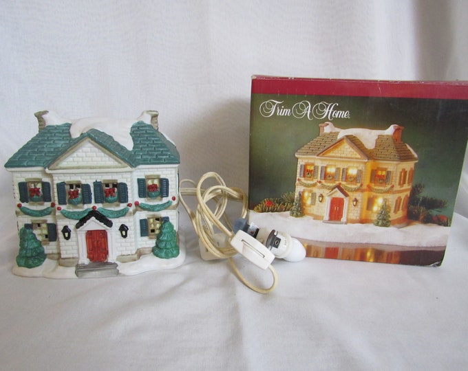 Vintage Kmart Trim A Home Christmas Village Lighted House Building 1994