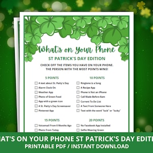 Könnte beinhalten: Druckbare Spielkarte mit grünem Kleeblatt-Rand. Die Karte hat den Titel "What's on your phone? St. Patrick's Day Edition" und eine Liste von Elementen zum Abhaken, wie z. B. "Ein Text über St. Patrick's Day", "Der Klingelton ist ein Lied" und "Selfie mit grüner Kleidung".