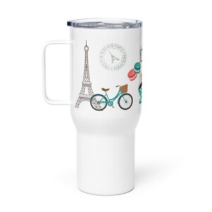 Travel mug with a handle