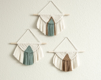 Macrame Semi-circle Wall Hanging/Boho Macrame Home Decor