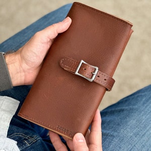 Leather Cigar Case with Buckle and Optional Monogram - Carry 10 Cigars with Cigar Tools