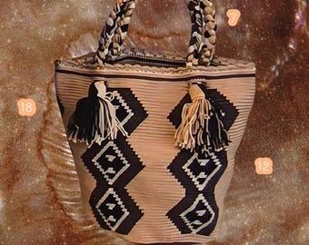 Bolso tote colombiano hecho a mano: Estilo boho chic y colorido