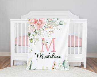 Gepersonaliseerde babydeken voor meisjes - Babydeken met monogram voor meisjes - Babybeddengoed met bloemenprint - Kraamcadeau - Deken met babynaam - Babybeddengoed met bloemenprint